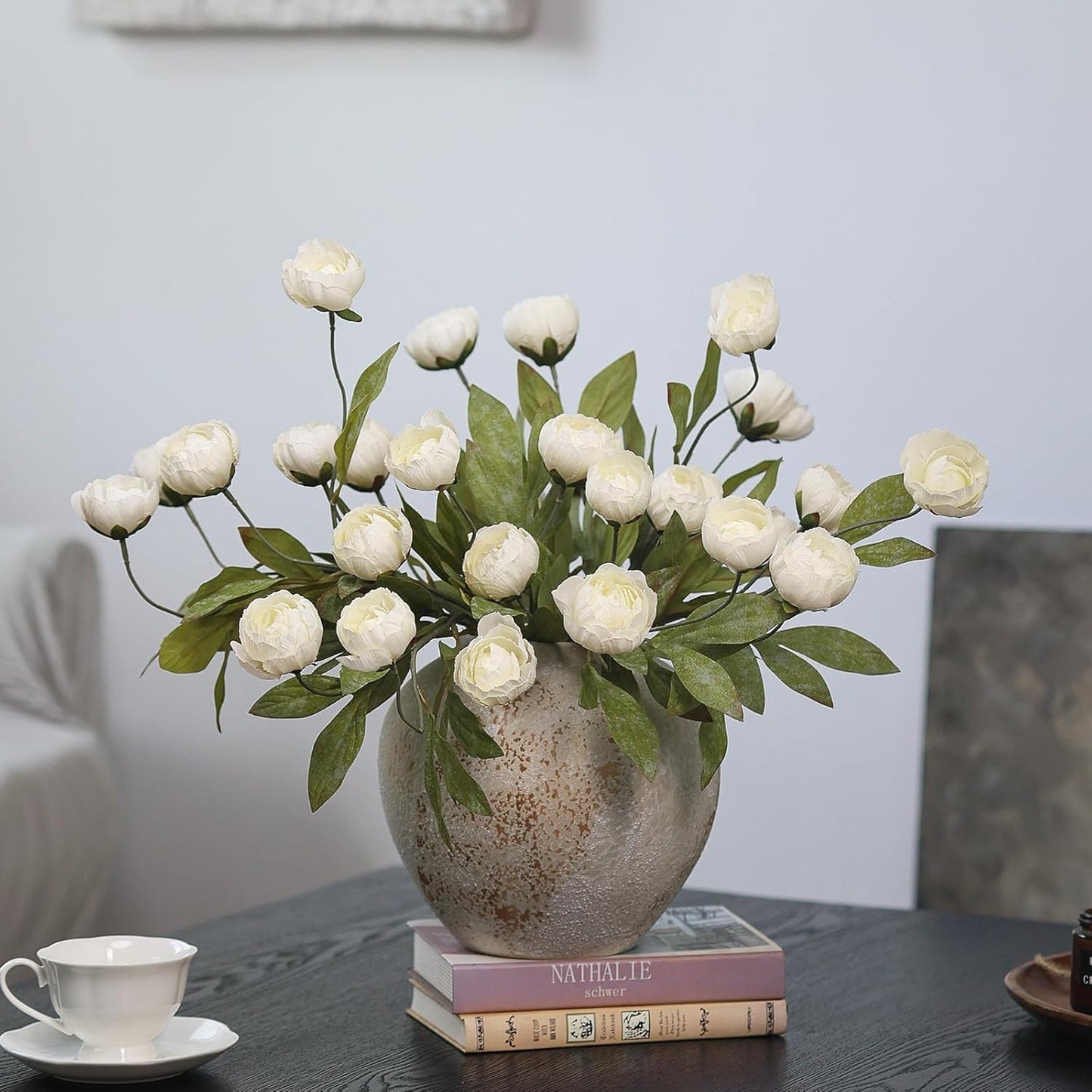 🌸 Elegant Artificial Flower Centerpiece 🌿 – Cozy Home Decor ✨